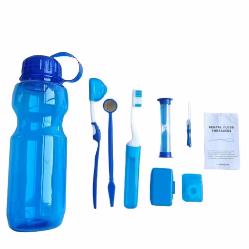 Paquet de bouteille d'eau Kit de brosse à dents orthodontique dentaire de voyage Kit de nettoyage des dents orales